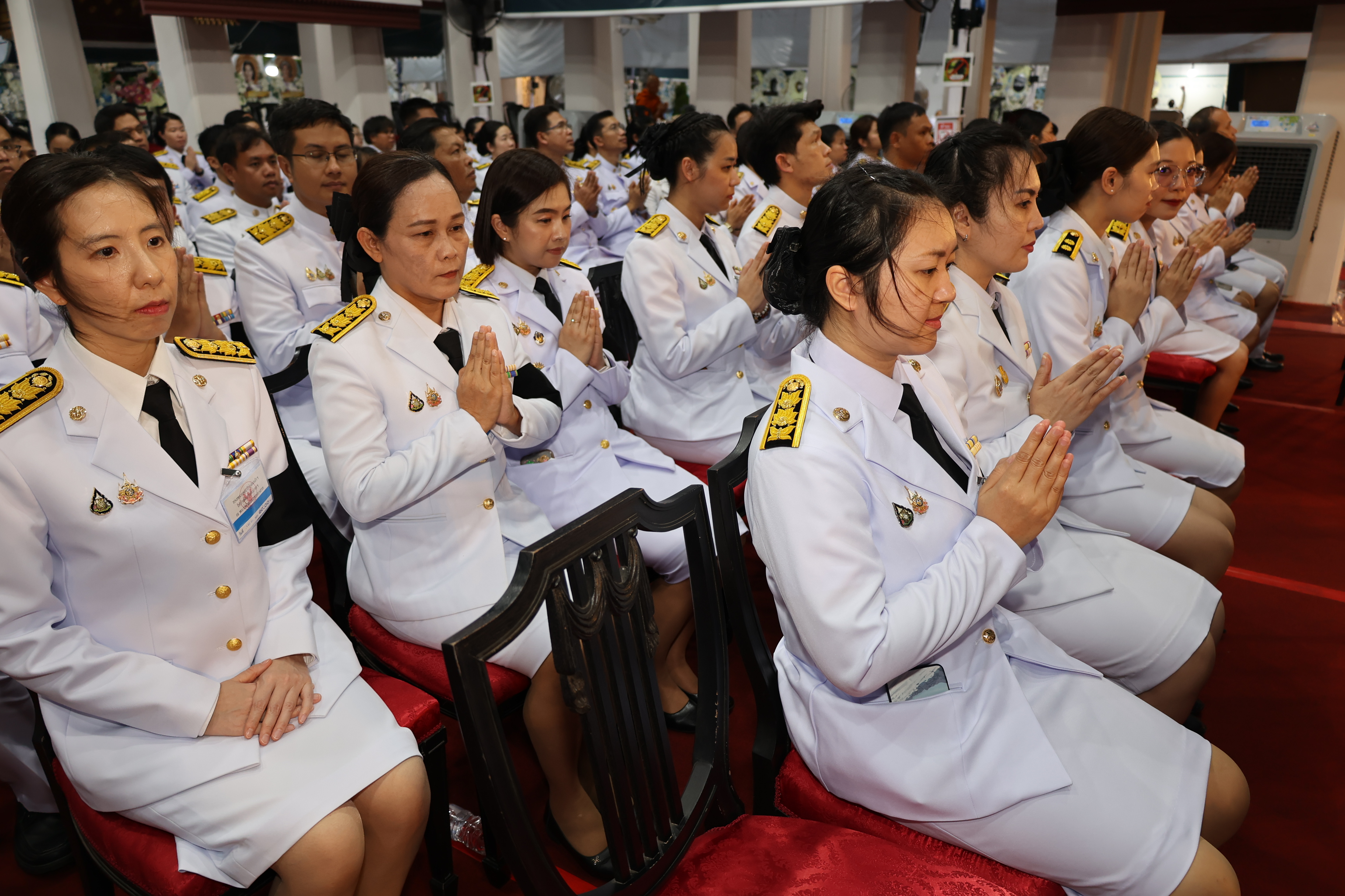 title - สำนักงานการปฏิรูปที่ดินเพื่อเกษตรกรรม รับพระราชทานพระบรมราชานุญาตให้ร่วมเป็นเจ้าภาพบำเพ็ญกุศลถวายพระบรมศพ สมเด็จพระนางเจ้าสิริกิติ์ พระบรมราชินีนาถ พระบรมราชชนนีพันปีหลวง (Re-post)